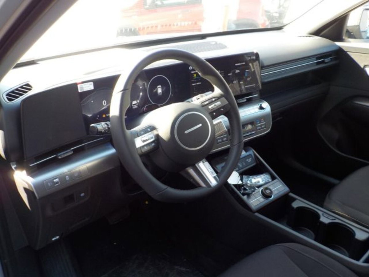 Hyundai Kona 1.6 gdi hev XTech 2wd 138cv dct (7)