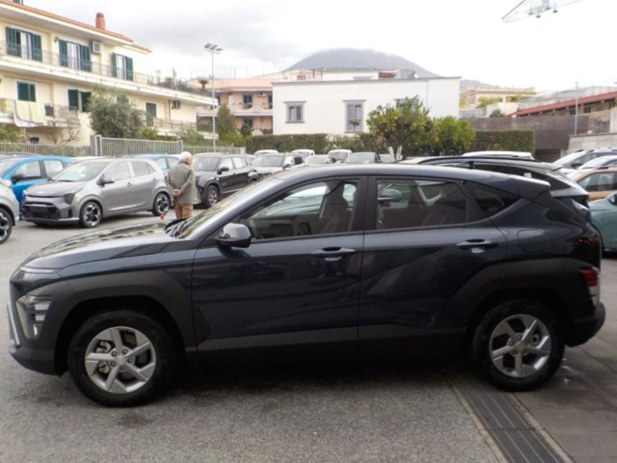 Hyundai Kona 1.6 gdi hev XTech 2wd 138cv dct (9)