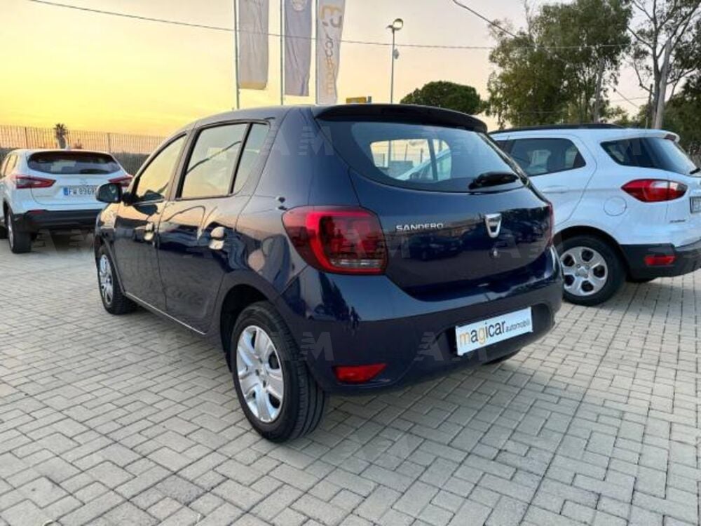 Dacia Sandero 1.5 dCi 8V 75CV Start&Stop SS Ambiance Family (6)