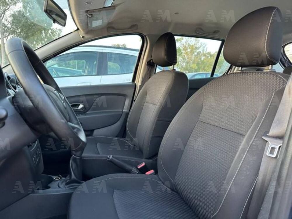 Dacia Sandero 1.5 dCi 8V 75CV Start&Stop SS Ambiance Family (9)