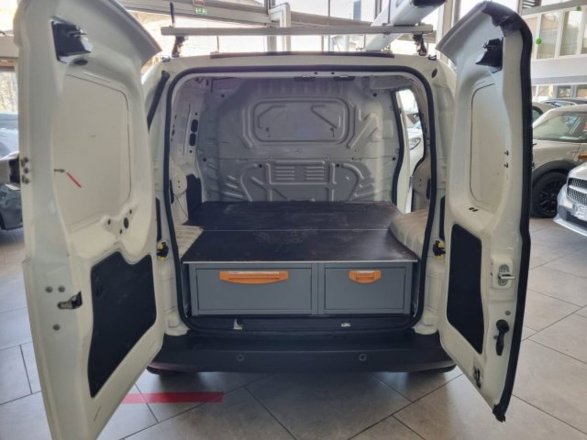 Fiat Fiorino 1.3 MJT 80CV Combi Semi SX (12)