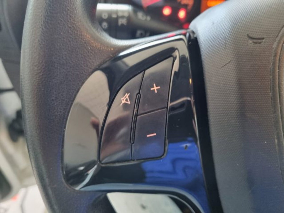 Fiat Fiorino 1.3 MJT 80CV Combi Semi SX (15)