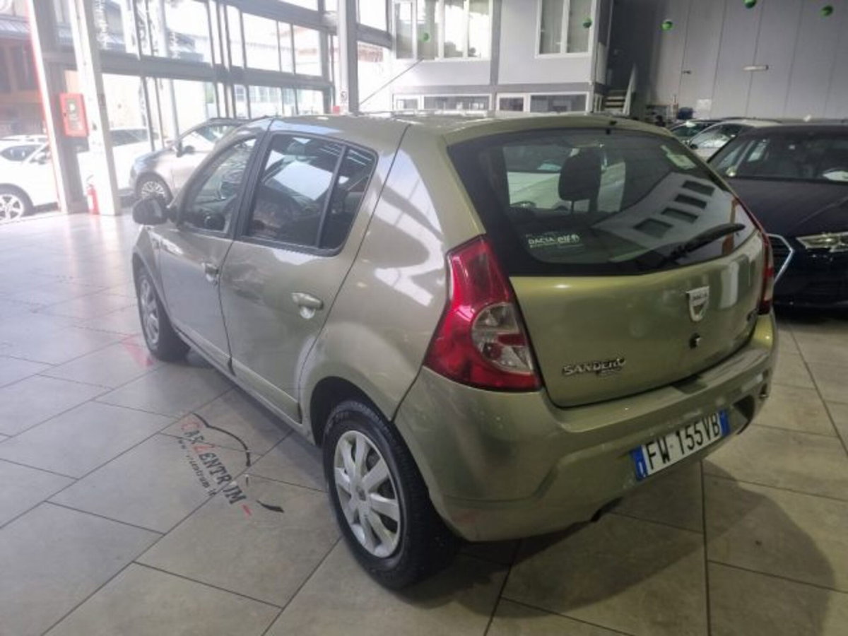Dacia Sandero 1.5 dCi 85CV Lauréate (5)