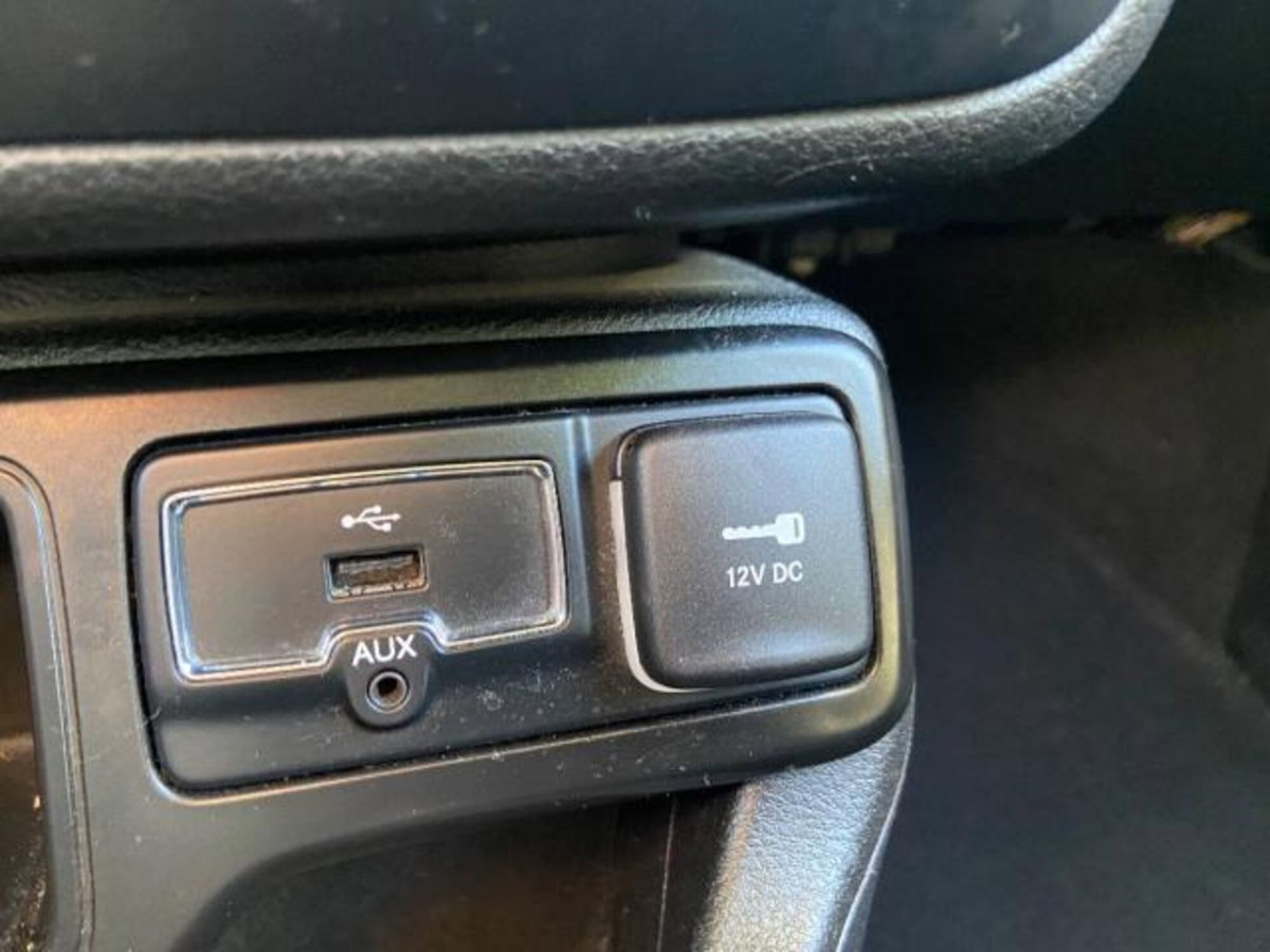Jeep Renegade 1.6 Mjt 120 CV Longitude (7)