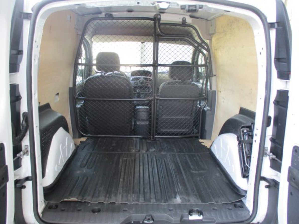 Renault Kangoo 1.5 dCi 75CV F.AP. S&S 3p. Express Compact Energy (10)