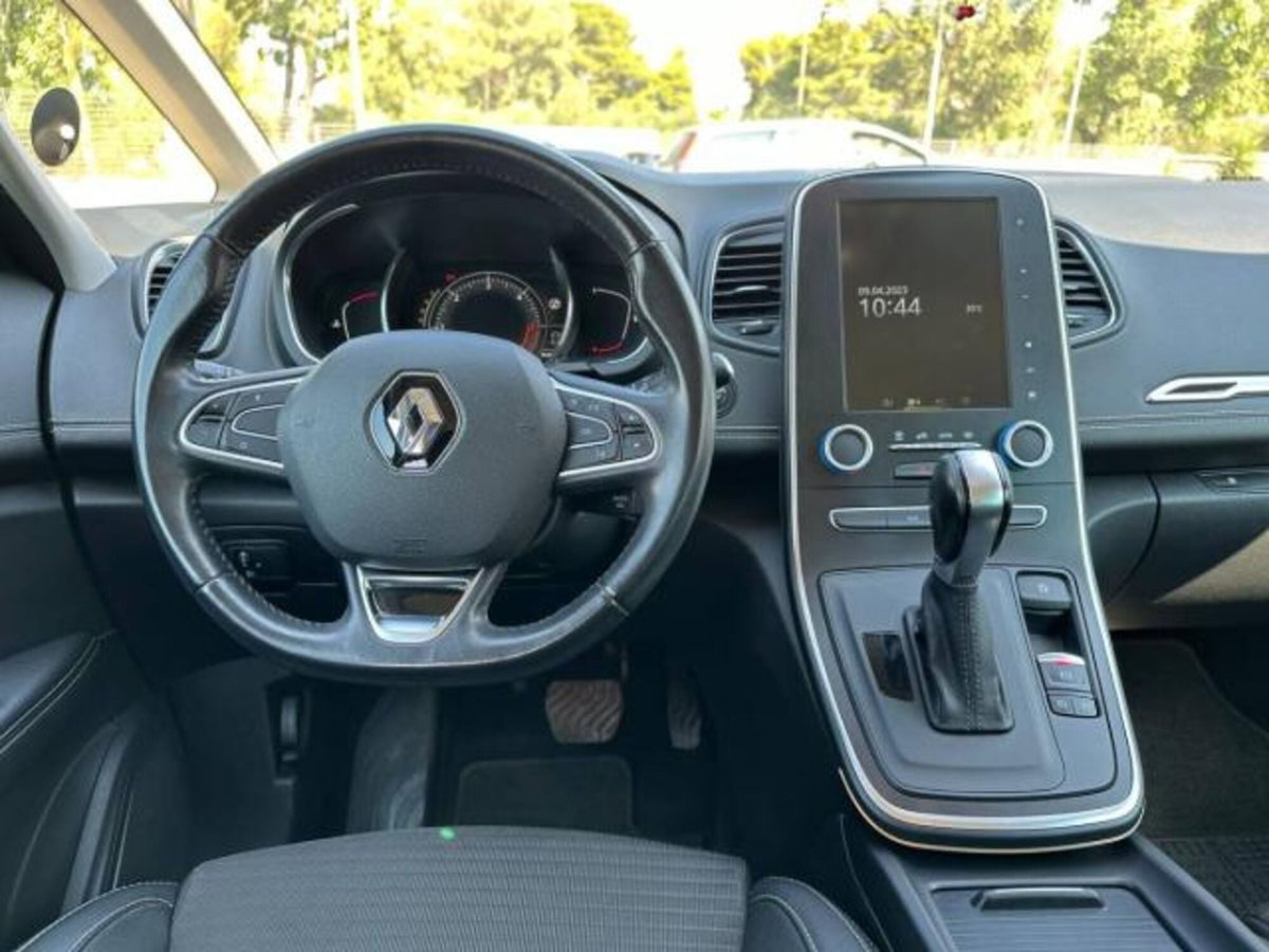 Renault Grand Scénic 1.5 dci energy Intens 110cv edc (12)