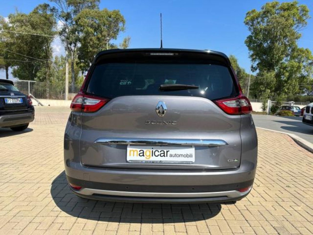 Renault Grand Scénic 1.5 dci energy Intens 110cv edc (6)
