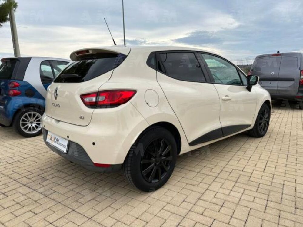 Renault Clio Sporter 1.5 dCi 8V 75CV Wave (4)