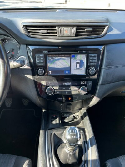 Nissan X-Trail 2.0 dCi 4WD N-Connecta (2)