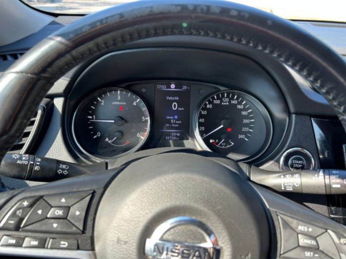 Nissan X-Trail 2.0 dCi 4WD N-Connecta (4)