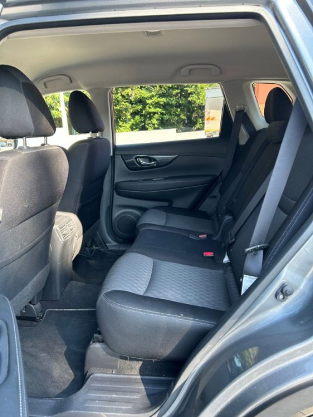 Nissan X-Trail 2.0 dCi 4WD N-Connecta (9)