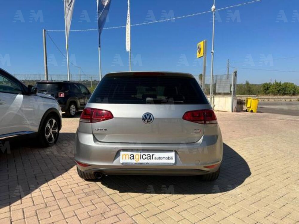 Volkswagen Golf 1.6 TDI 5p. Highline BlueMotion Technology (6)