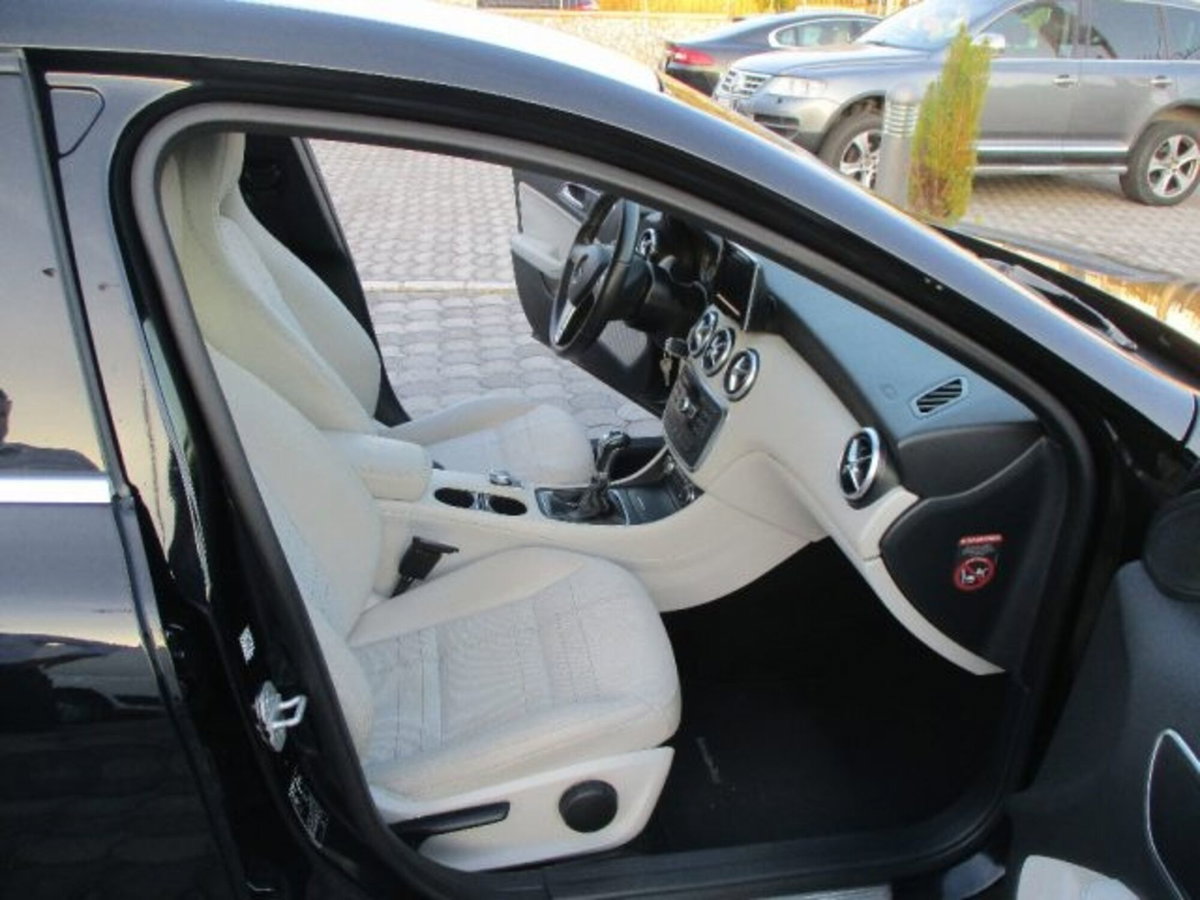 Mercedes-Benz Classe A 180 CDI Sport (4)