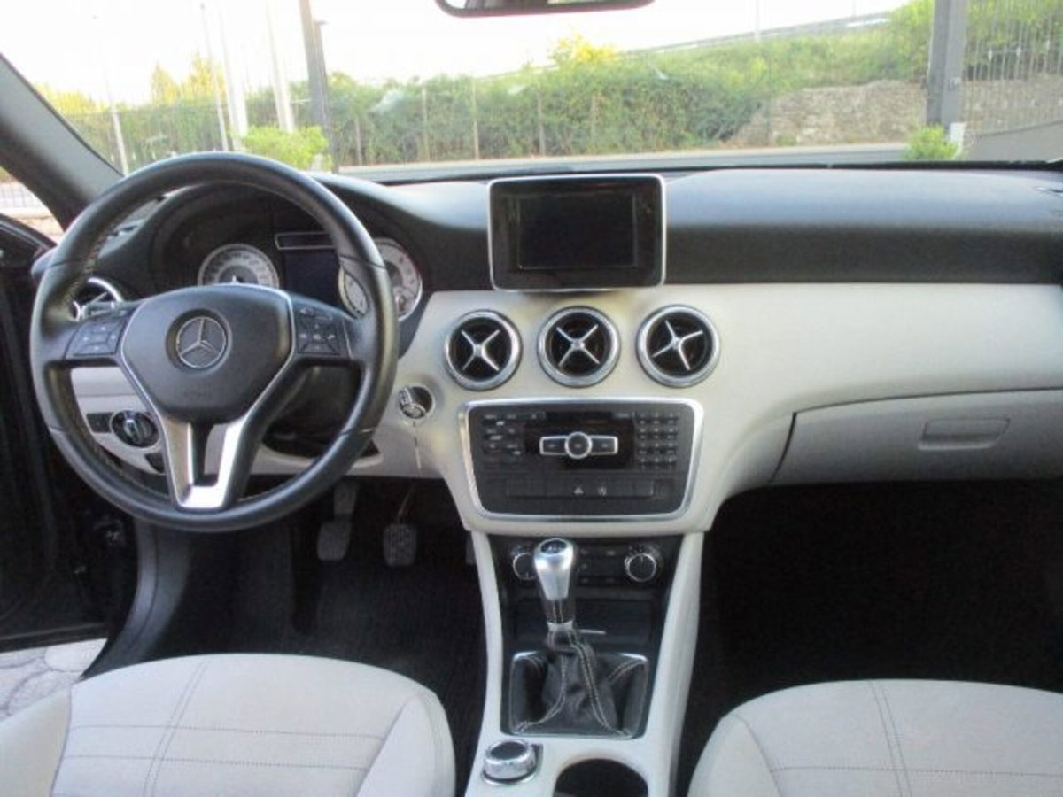 Mercedes-Benz Classe A 180 CDI Sport (5)
