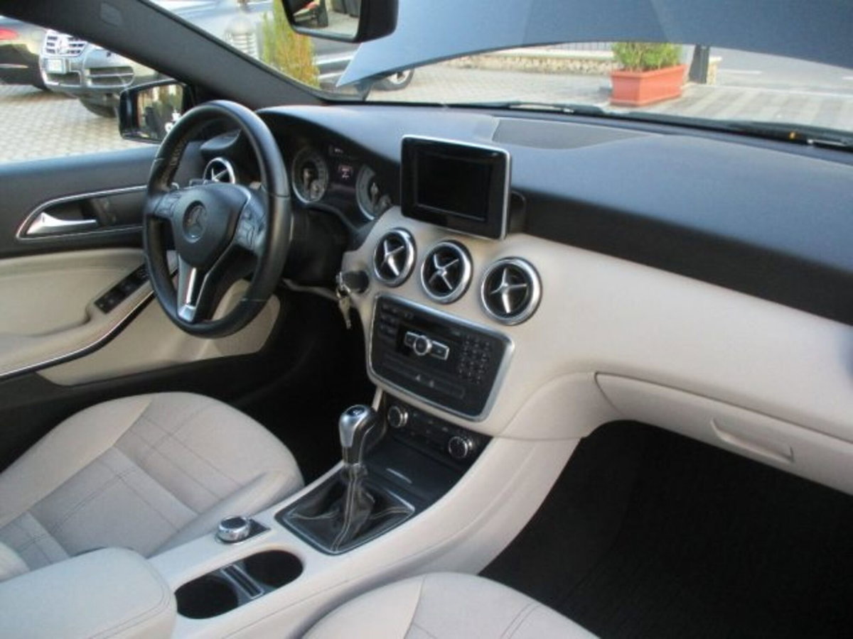 Mercedes-Benz Classe A 180 CDI Sport (6)