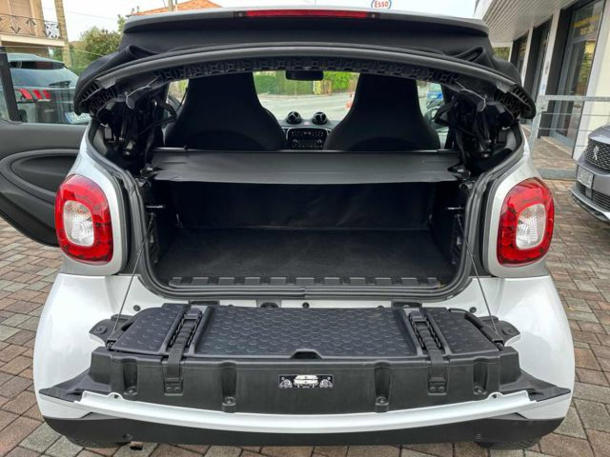 smart Fortwo Cabrio 70 1.0 twinamic cabrio Passion (17)