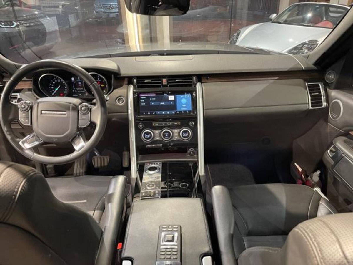 Land Rover Discovery 3.0 TD6 249 CV HSE (6)