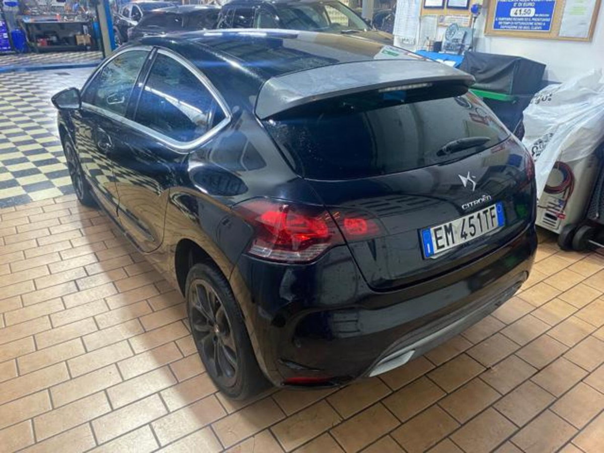Ds DS 4 DS 4 1.6 e-HDi 110 airdream CMP6 Chic (5)