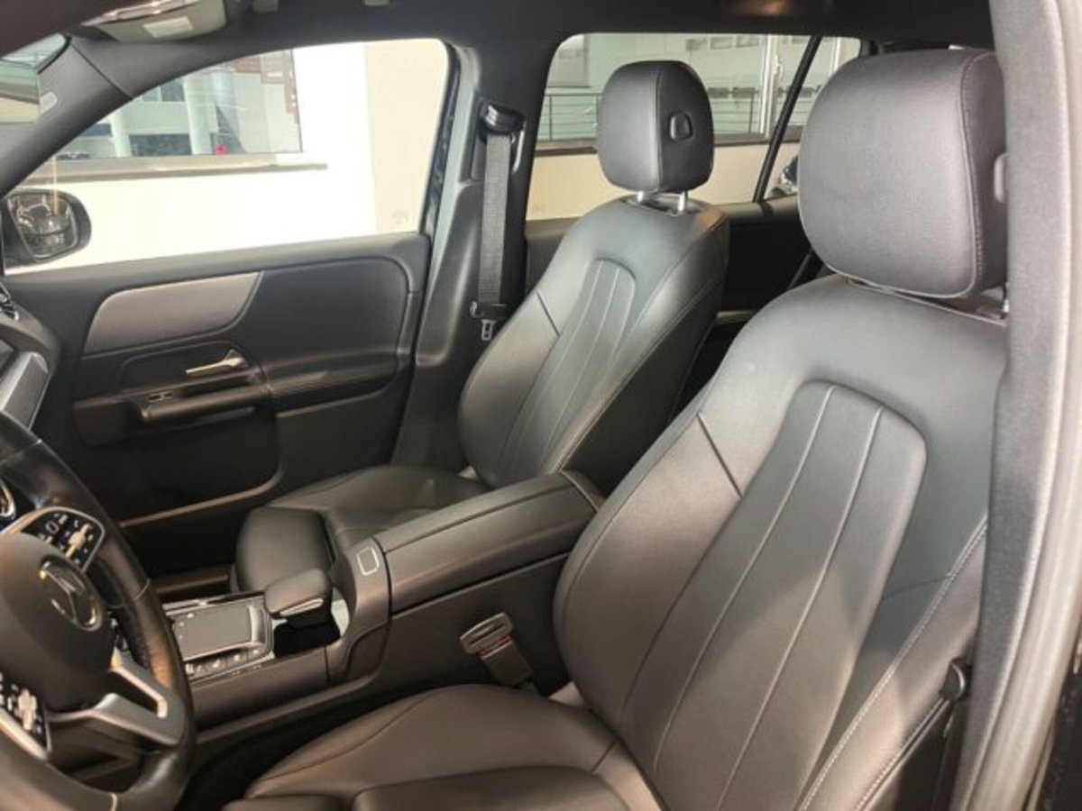 Mercedes-Benz GLB 200 d Automatic Business (15)