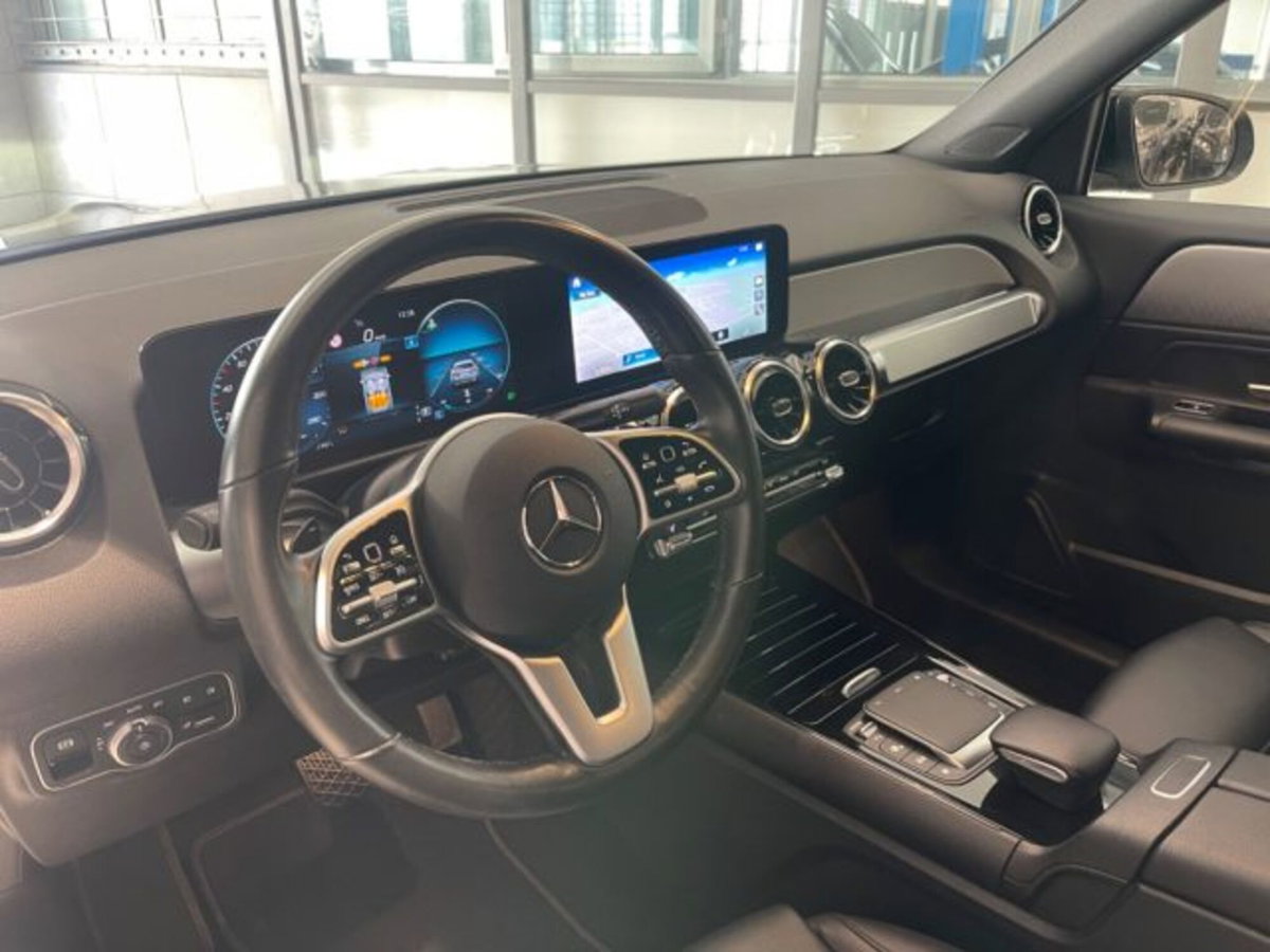 Mercedes-Benz GLB 200 d Automatic Business (16)