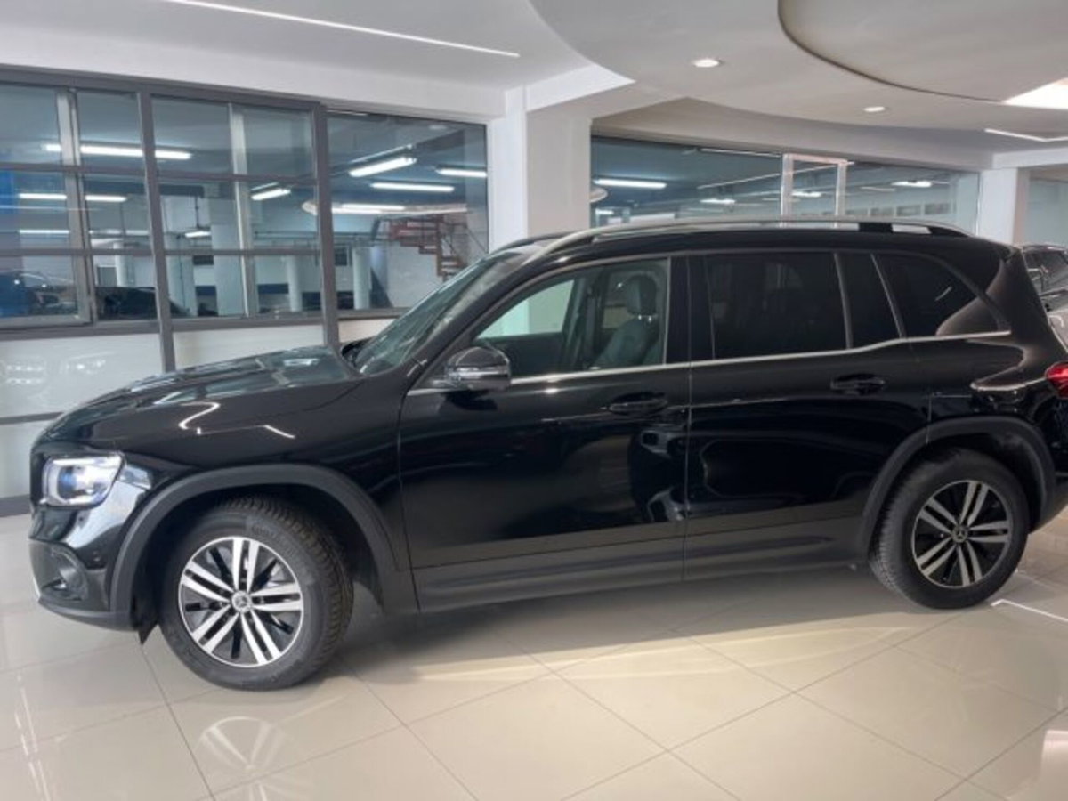 Mercedes-Benz GLB 200 d Automatic Business (4)