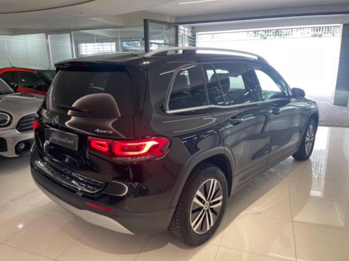 Mercedes-Benz GLB 200 d Automatic Business (8)