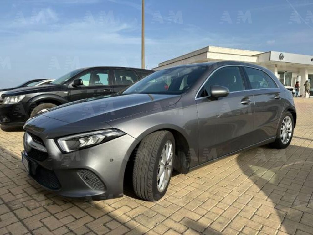 Mercedes-Benz Classe A 180 d Sport (2)