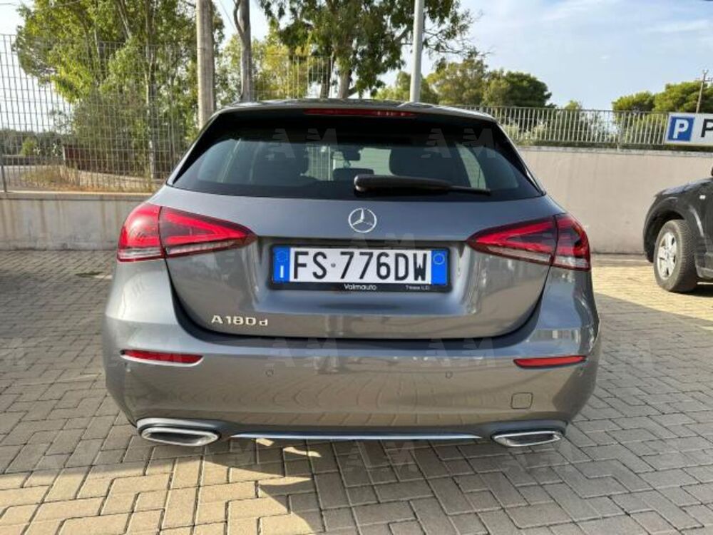 Mercedes-Benz Classe A 180 d Sport (4)