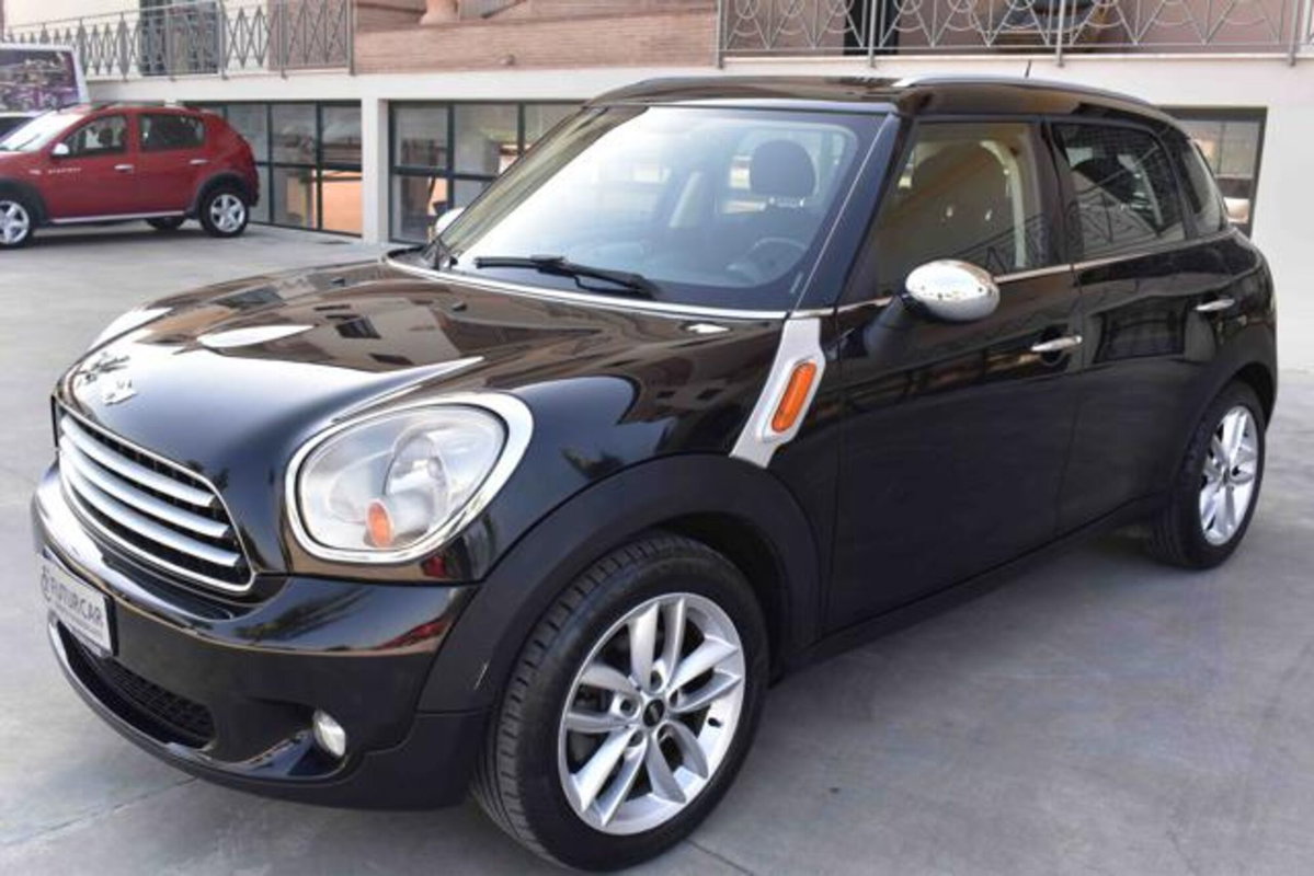 MINI Mini Countryman 2.0 Cooper D Countryman Automatica (2)