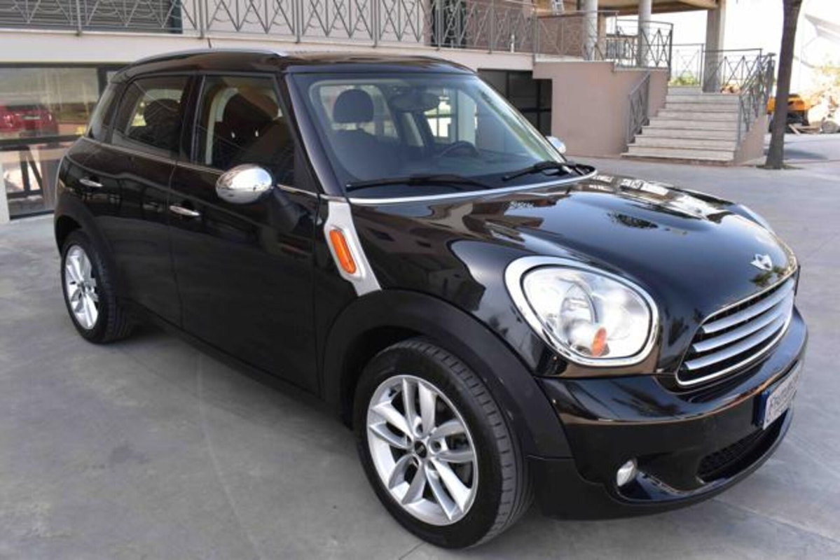 MINI Mini Countryman 2.0 Cooper D Countryman Automatica (3)