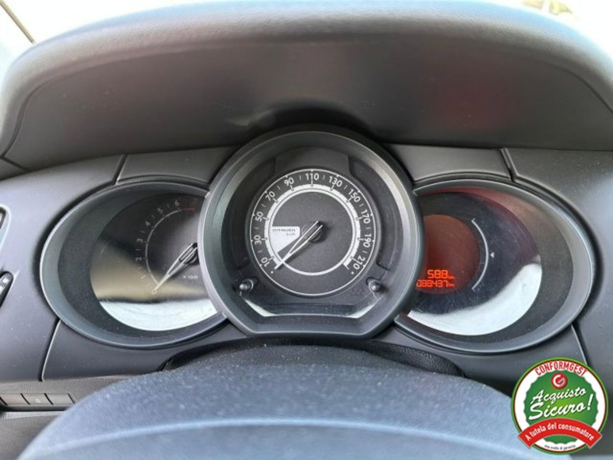 Citroen C3 1.0 VTi 68 Exclusive (12)