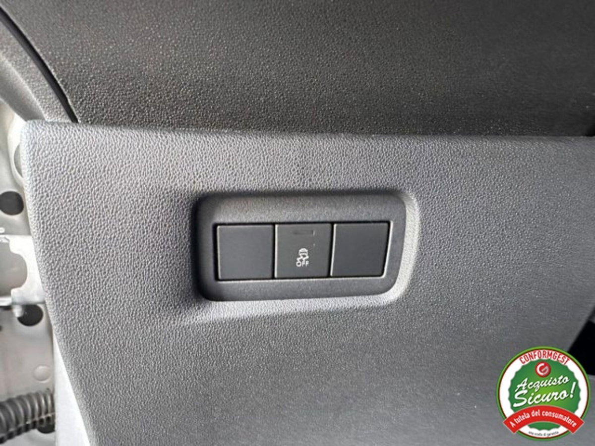 Citroen C3 1.0 VTi 68 Exclusive (15)