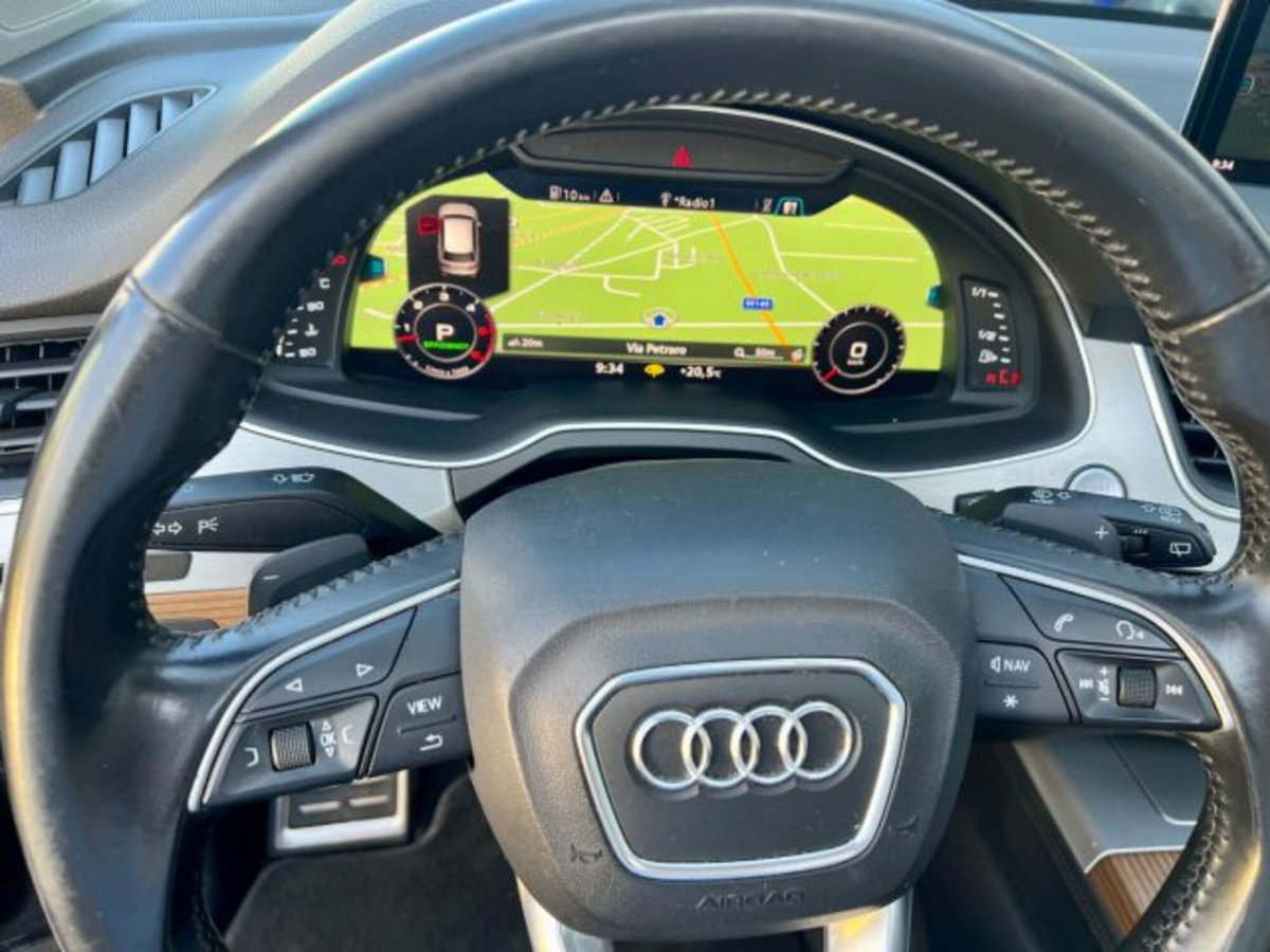 Audi Q7 3.0 TDI 272 CV quattro tiptronic Business Plus (14)