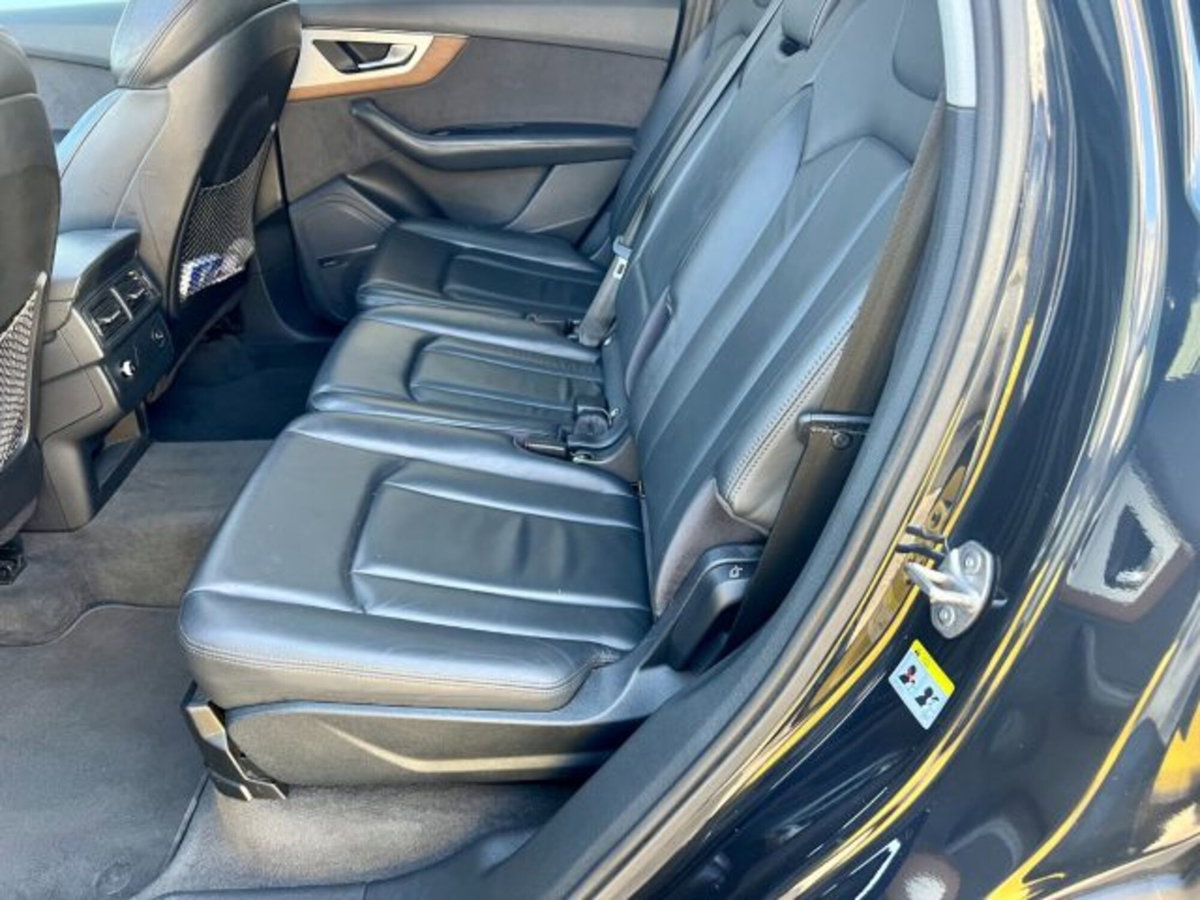 Audi Q7 3.0 TDI 272 CV quattro tiptronic Business Plus (9)