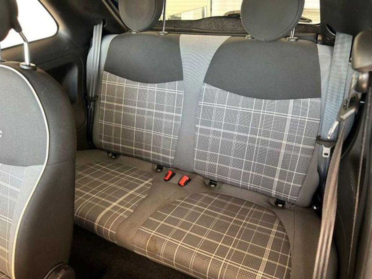 Fiat 500 1.0 Hybrid Lounge (8)