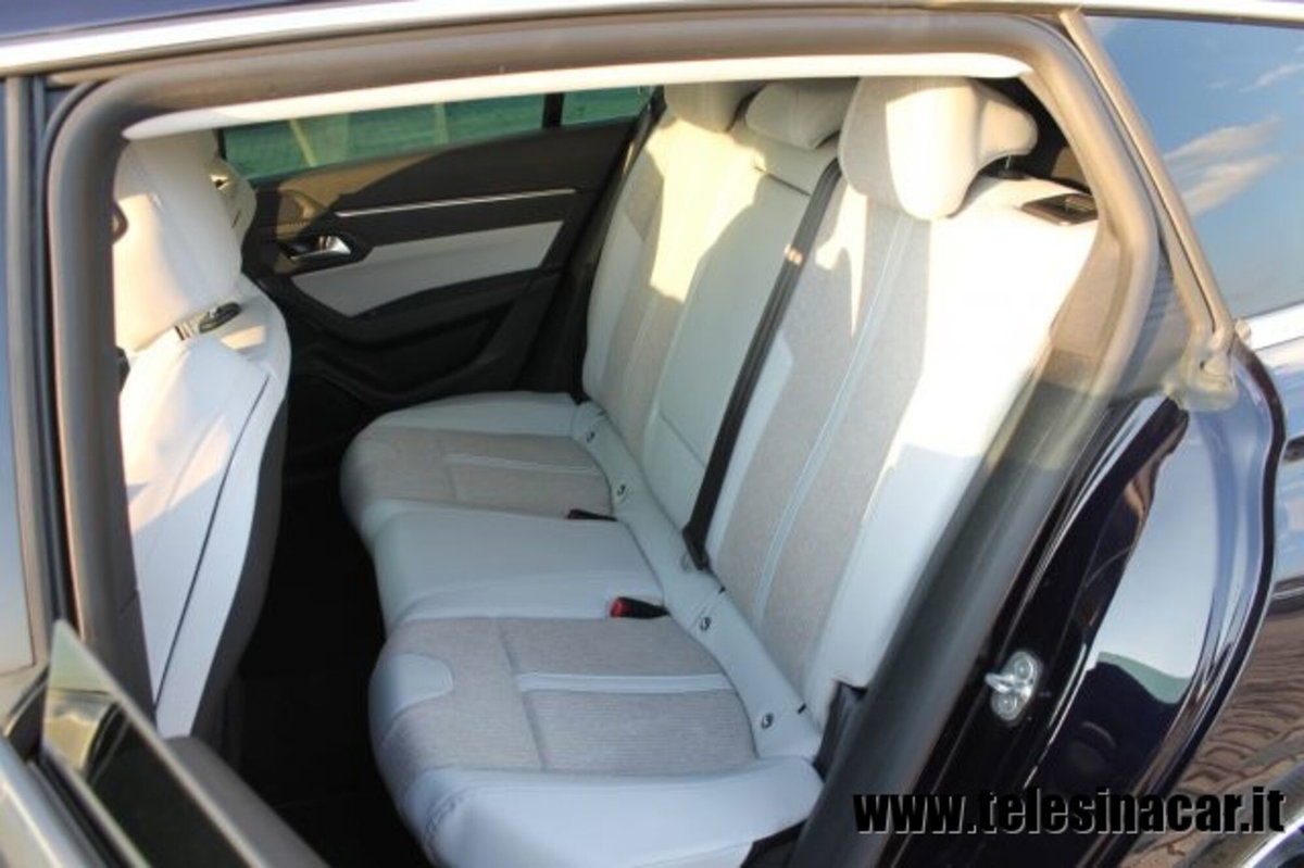 Peugeot 508 SW 1.5 bluehdi Allure s&s 130cv eat8 (10)