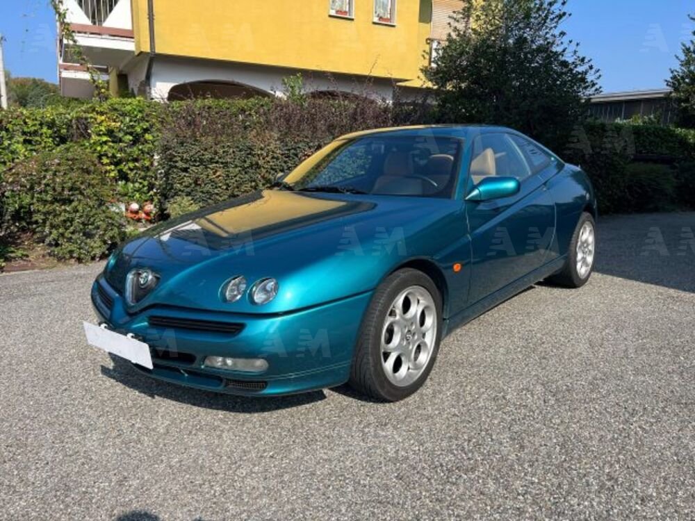 Alfa Romeo Gtv 2.0i V6 turbo cat L usato