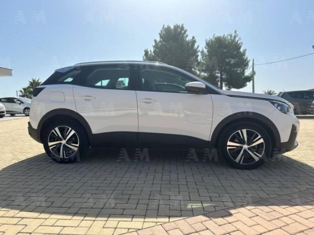 Peugeot 3008 BlueHDi 130 S&S EAT8 Business (4)