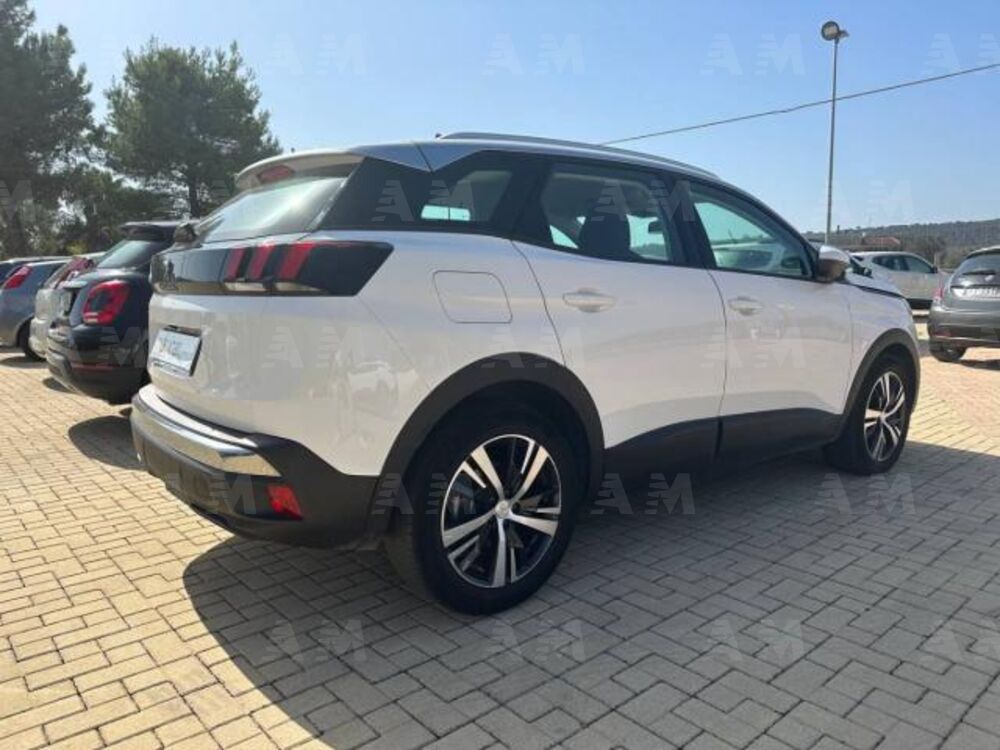 Peugeot 3008 BlueHDi 130 S&S EAT8 Business (5)