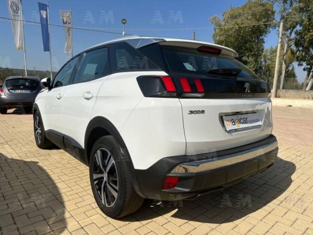 Peugeot 3008 BlueHDi 130 S&S EAT8 Business (7)