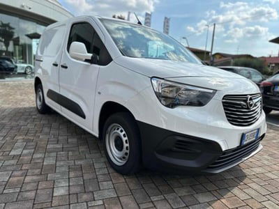 Opel Combo Furgone Cargo 1.2 Benzina 110CV S&S PC 650kg Edition  usato