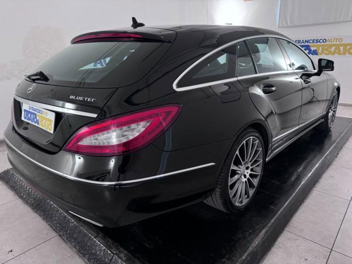 Mercedes-Benz CLS Shooting Brake 350 SW BlueTEC 4Matic Premium (4)