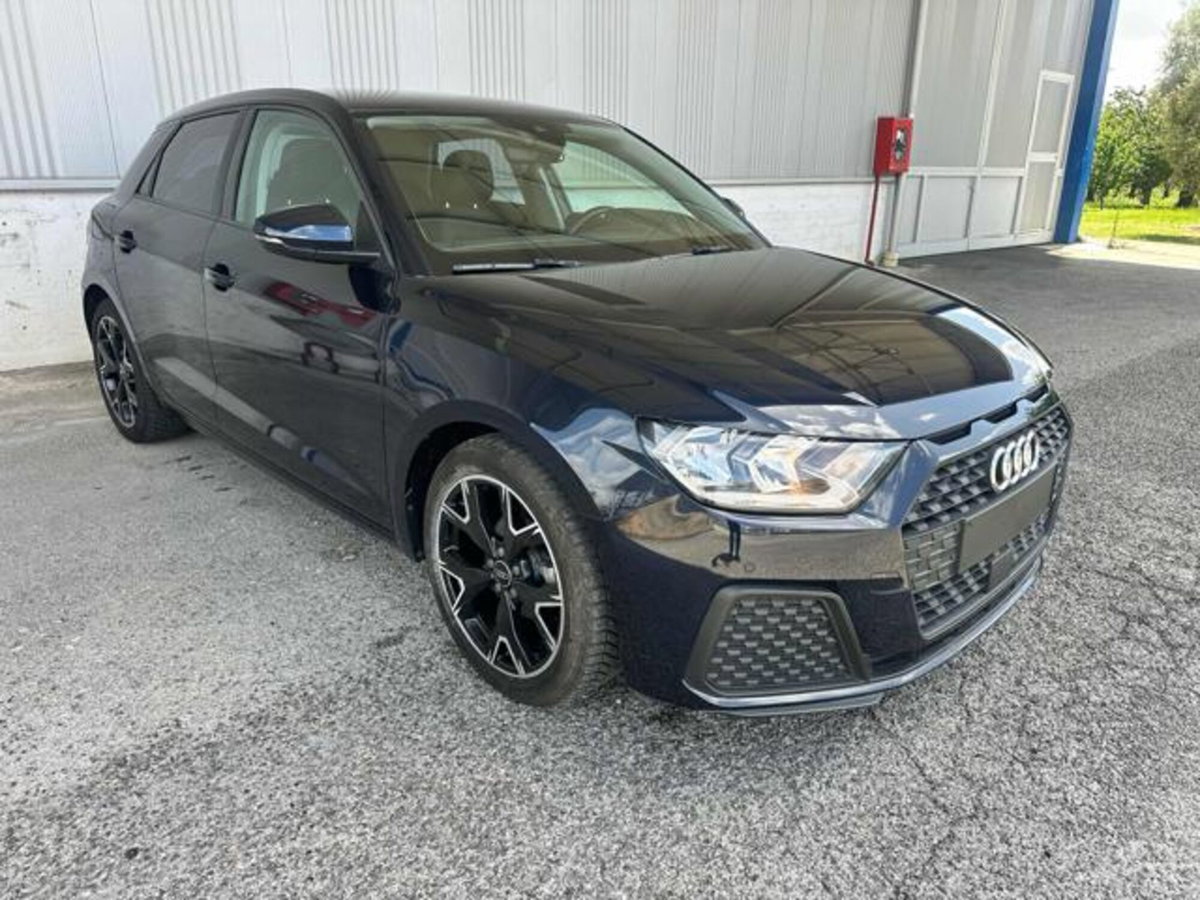 Audi A1 Sportback Sportback 25 1.0 tfsi Business (4)