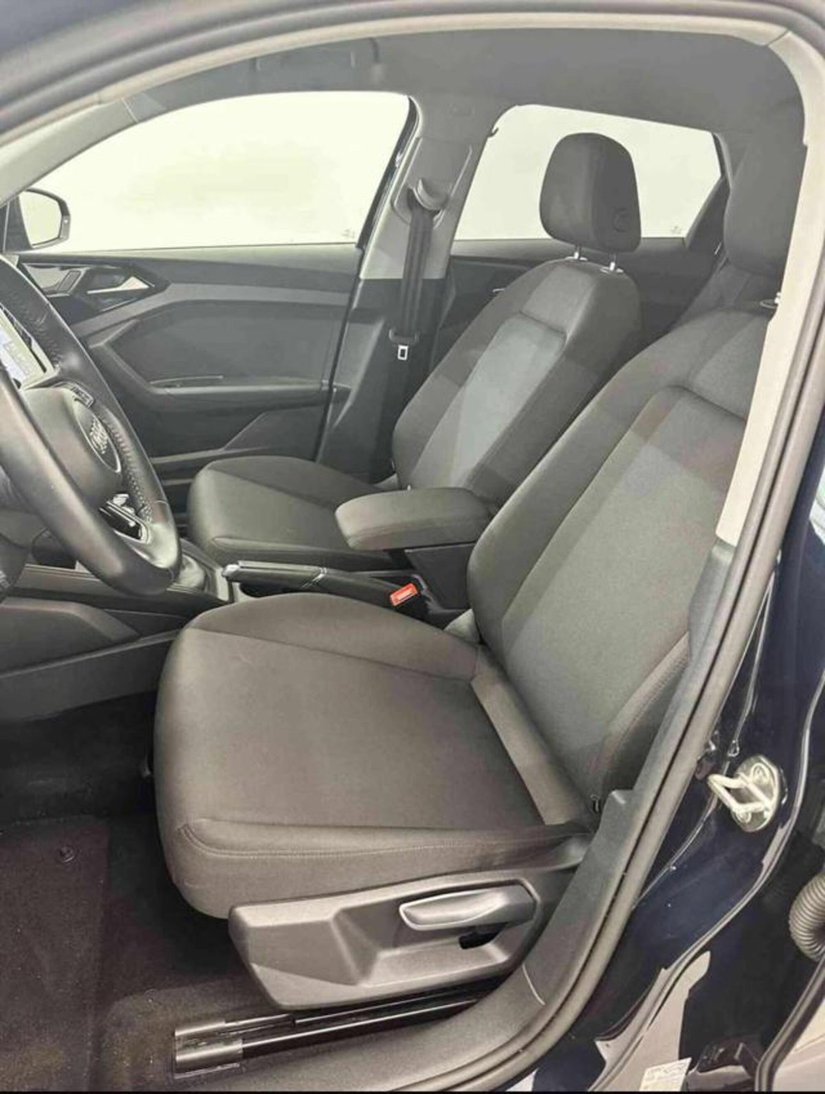 Audi A1 Sportback Sportback 25 1.0 tfsi Business (9)