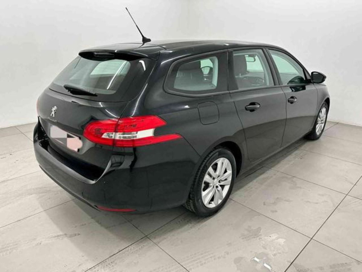 Peugeot 308 BlueHDi 130 S&S Business (4)
