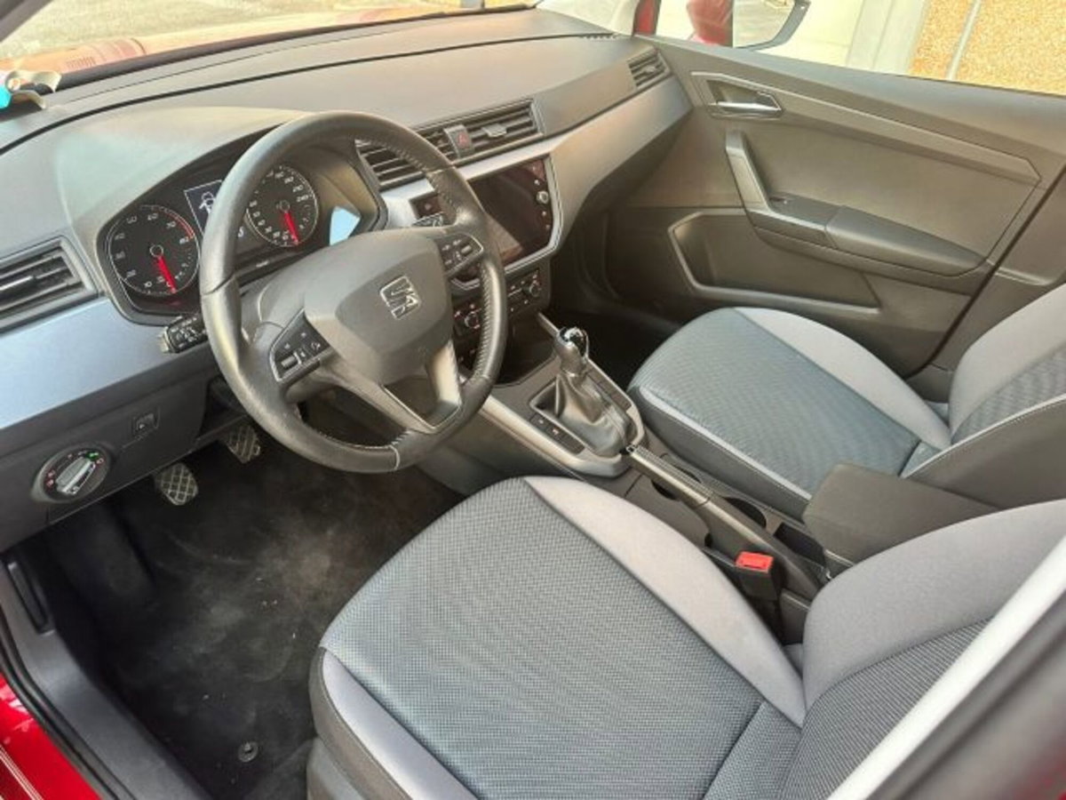 SEAT Arona 1.0 ecotsi 95cv (11)