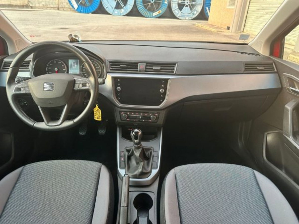 SEAT Arona 1.0 ecotsi 95cv (7)