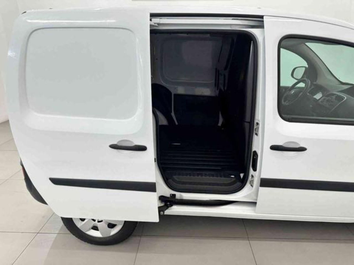 Renault Kangoo 1.5 dCi 75CV F.AP. 3p. Express Compact (7)