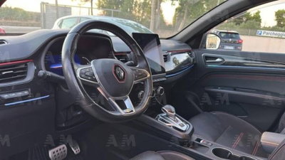 Renault Arkana E-Tech 145 CV R.S. Line (6)