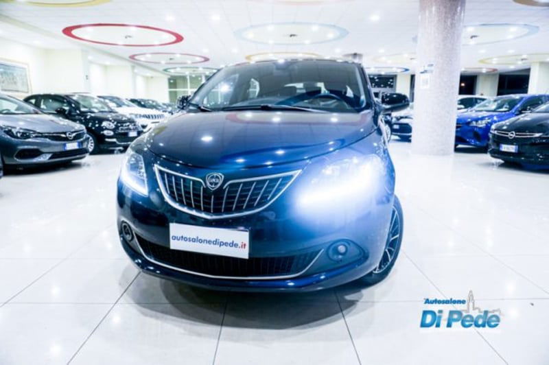 Lancia Ypsilon 1.0 FireFly 5 porte S&S Hybrid Ecochic Gold 
